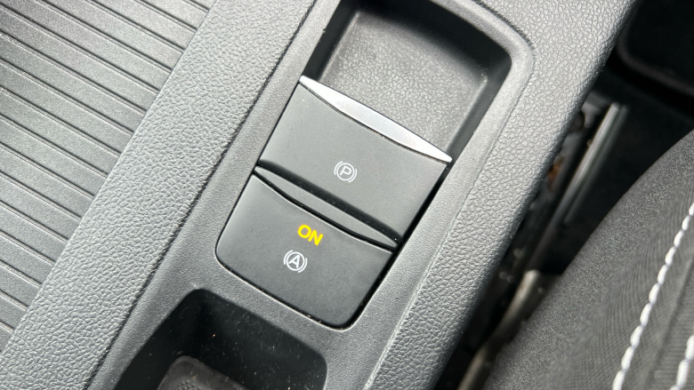 Ford Focus 1.0 EcoBoost Titanium 5dr Petrol Hatchback